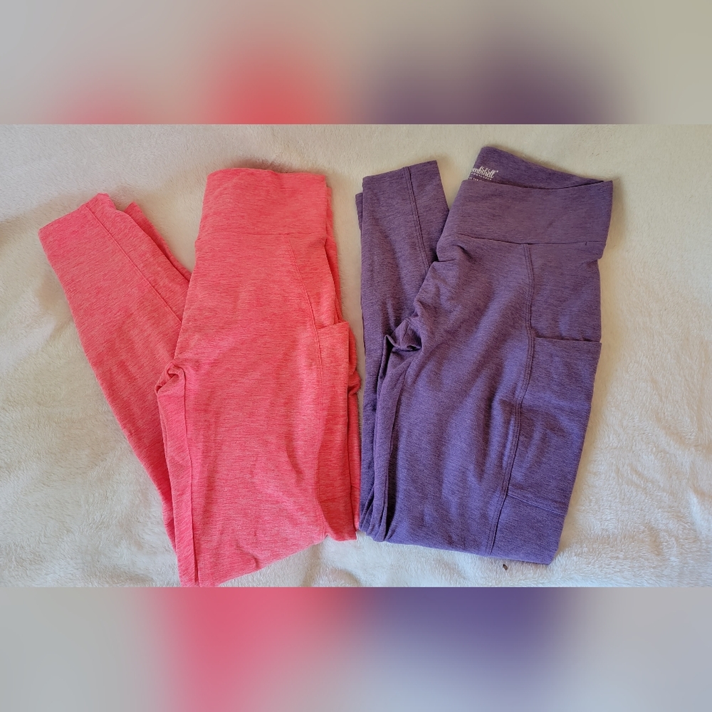2 PAIRS BUNDLE - EUC BOMBSHELL LEGGINGS - SIZE LARGE